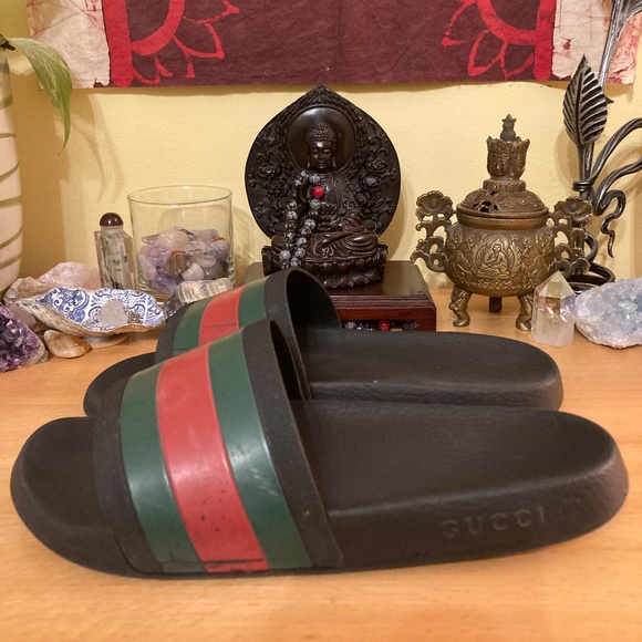 Gucci Pursuit 72 Pool Slides Slip-on Black Sandals Flip Flops Size 8M/9.5W - Picture 4 of 14